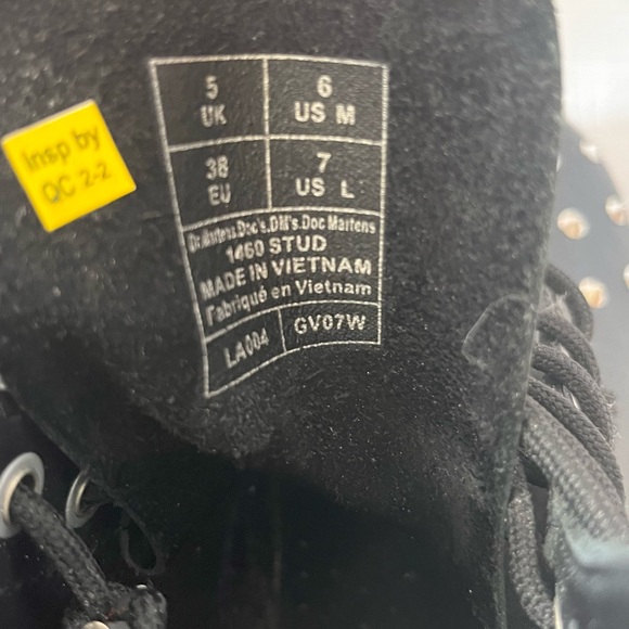 Dr. Martens 1460 STUD WANAMA LEATHER LACE UP BOOTS - Picture 5 of 6